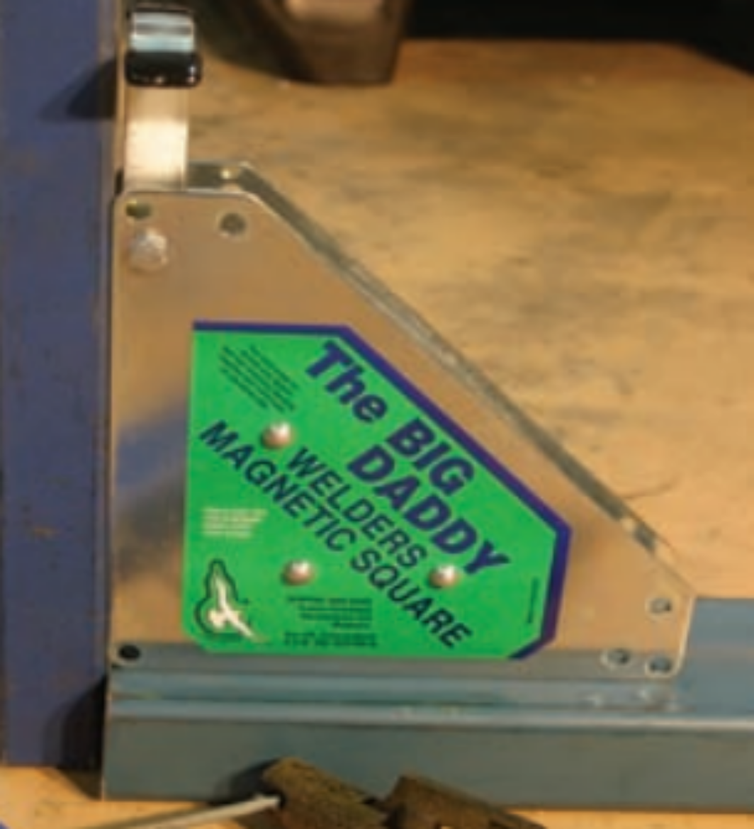 Picture of BIG DADDY WELDERS MAGNETIC SQUARE (End of Line)