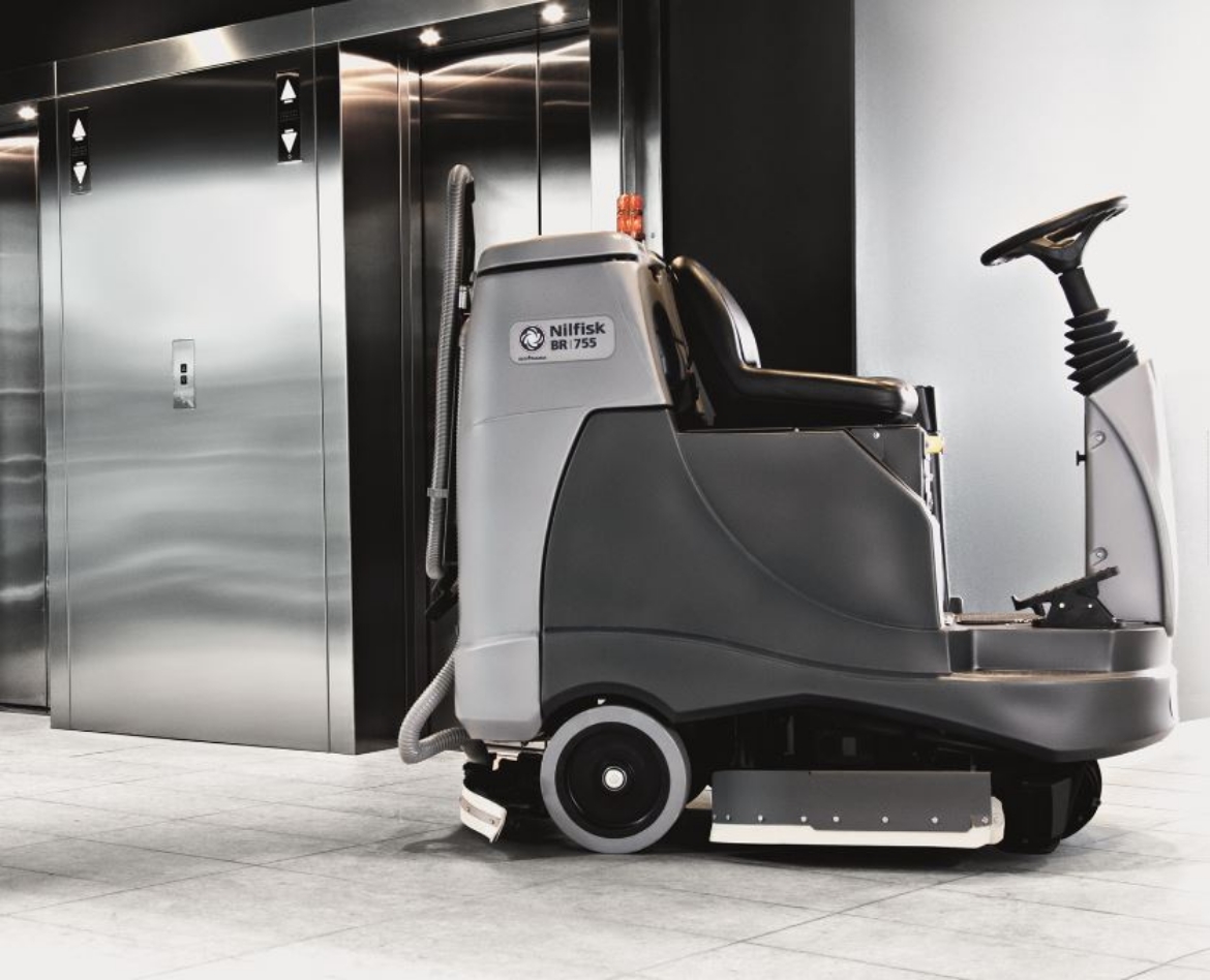 Picture of NILFISK BR855 + ACCESS (RIDE ON SCRUBBER/DRYER)